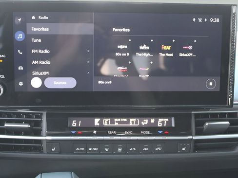 Used 2025 Toyota Sienna XSE image 15