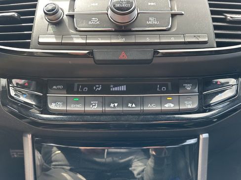 Used 2017 Honda Accord Sport Special Edition image 24