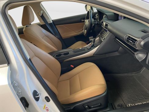 Used 2019 Lexus IS 300 AWD w/ Accessory Package 2 image 9