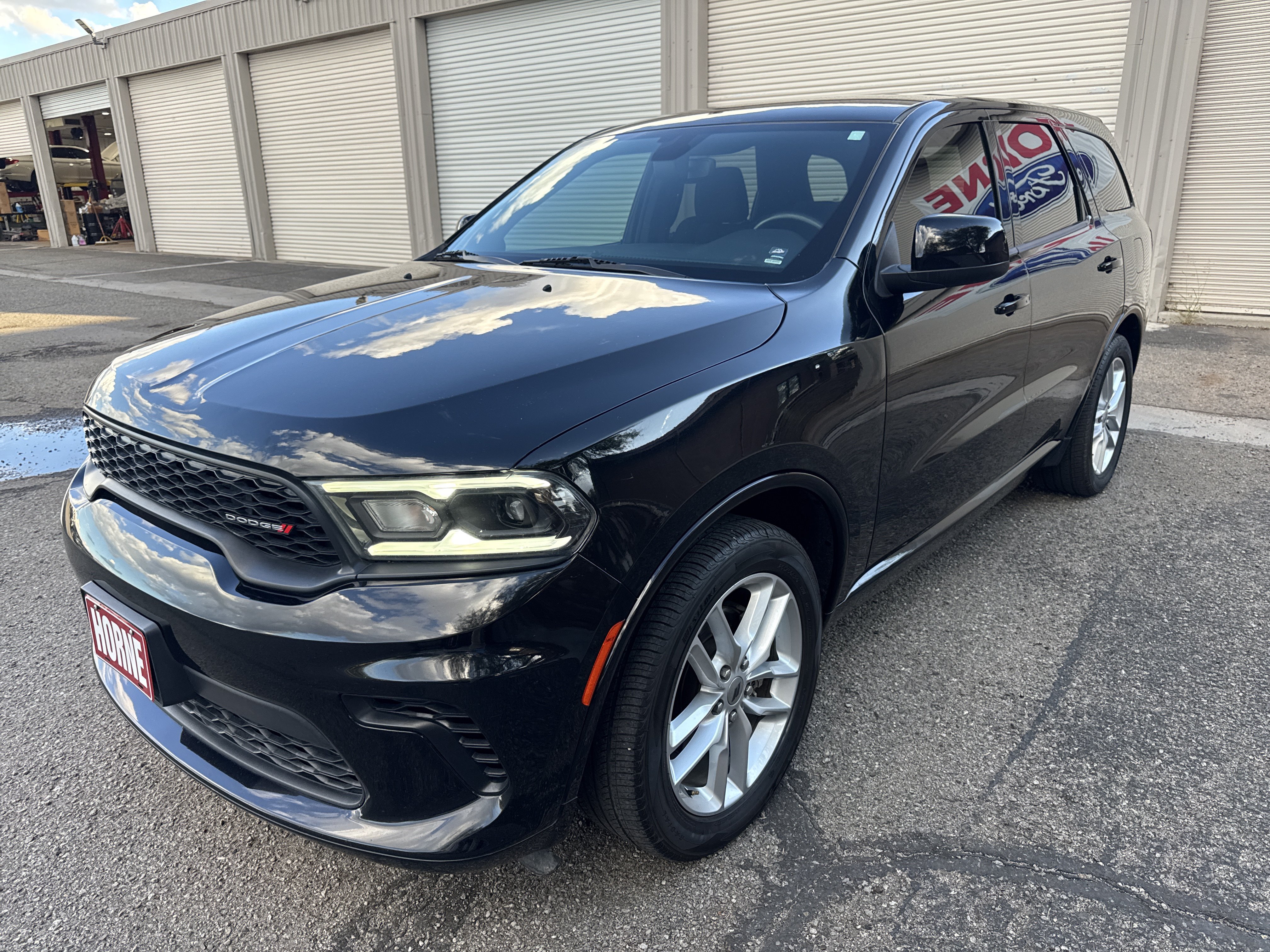 Used 2023 Dodge Durango GT RWD image 3