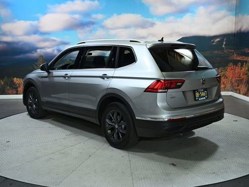 Used 2022 Volkswagen Tiguan SE image 6