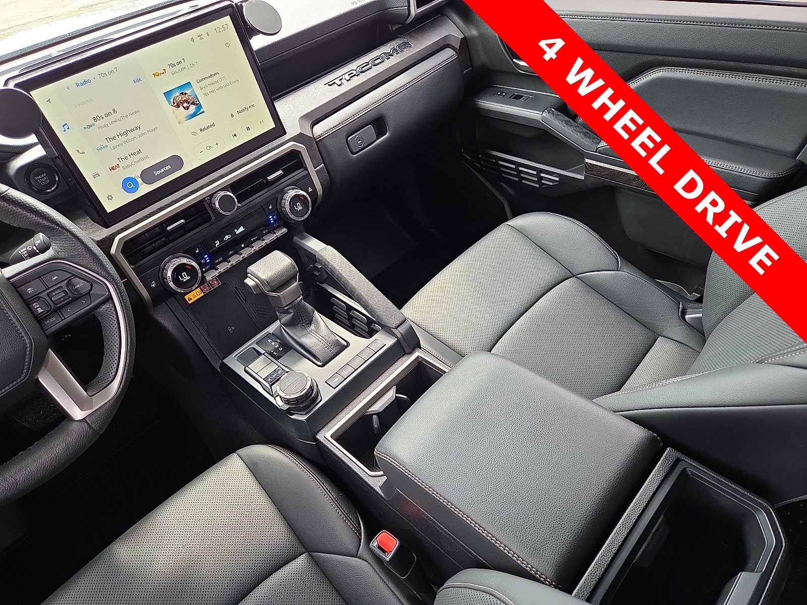Used 2025 Toyota Tacoma Limited AWD/4WD image 12