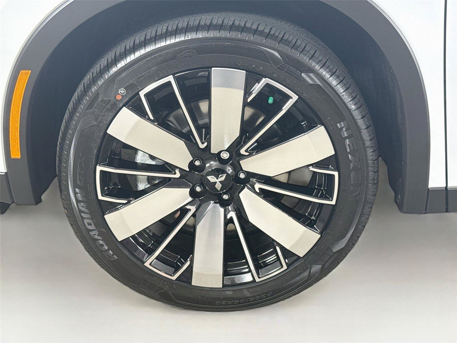 New 2026 Mitsubishi Outlander SE FWD image 23