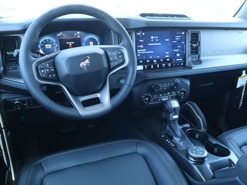 New 2026 Ford Bronco Badlands AWD/4WD image 2