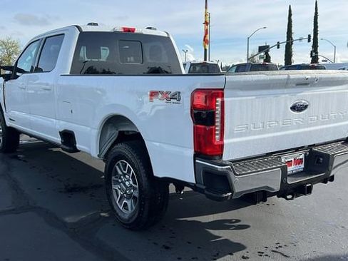 New 2025 Ford F250 Lariat w/ FX4 Off-Road Package image 7