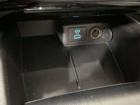 Used 2022 Ford Escape SE w/ Cold Weather Package image 26