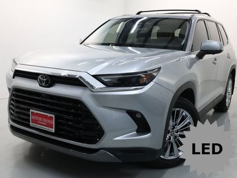 Used 2024 Toyota Grand Highlander Platinum image 42