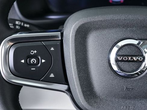 Certified 2024 Volvo XC40 B5 Plus w/ Protection Package Premier image 12