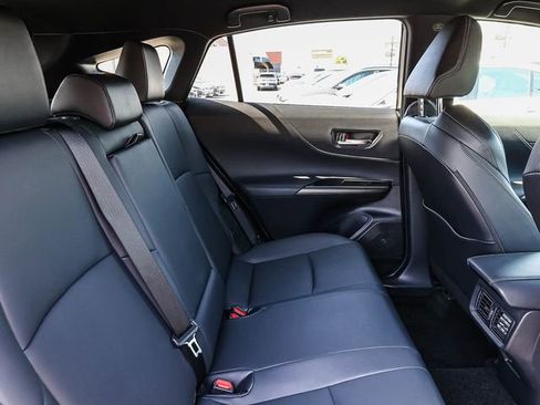 Used 2022 Toyota Venza XLE AWD/4WD image 19
