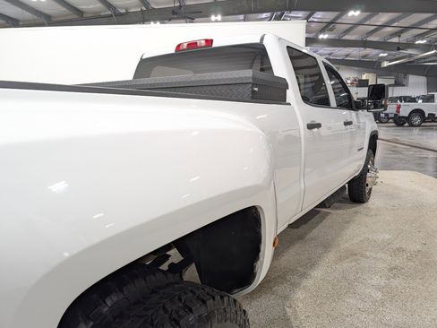 Used 2019 GMC Sierra 3500 4x4 Crew Cab image 3