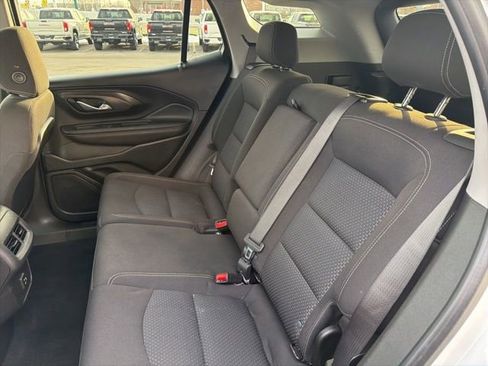 Used 2022 GMC Terrain SLE w/ Driver Convenience Package image 23