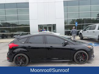 Used 2017 Ford Focus ST w/ Equipment Group 402A video 2