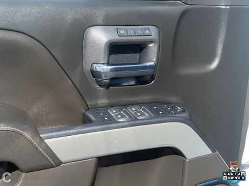 Used 2018 Chevrolet Silverado 1500 LTZ Z71 w/ LTZ Plus Package AWD/4WD image 17