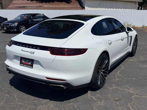 Used 2017 Porsche Panamera image 6