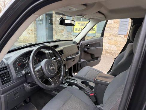 Used 2012 Jeep Liberty Sport w/ Popular Equipment Group AWD/4WD image 24