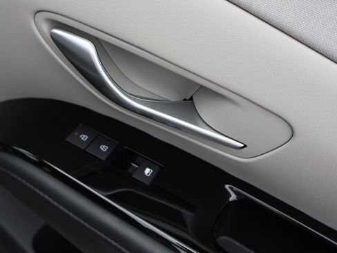 Used 2025 Hyundai Tucson Limited AWD/4WD image 11
