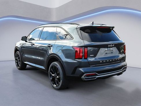 Used 2022 Kia Sorento SX image 4