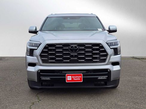 Used 2025 Toyota Sequoia Platinum AWD/4WD image 9