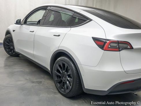 Used 2020 Tesla Model Y Long Range AWD/4WD image 10