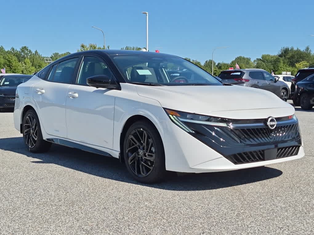 New 2027 Nissan Sentra SR w/ SR Premium Package FWD image 2