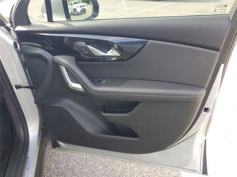 Used 2022 Chevrolet Blazer Premier image 40