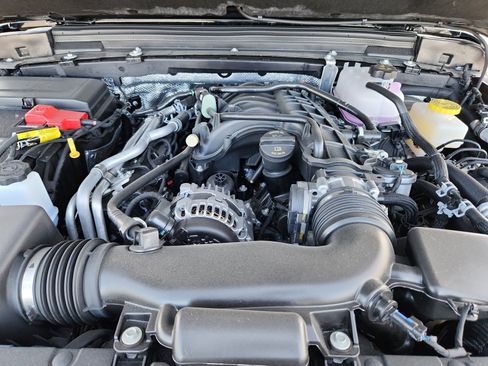 New 2025 Jeep Wrangler Unlimited Rubicon w/ Steel Bumper Group image 10