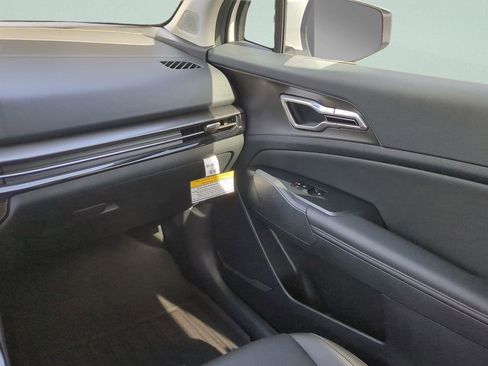 New 2026 Kia Sportage EX image 22