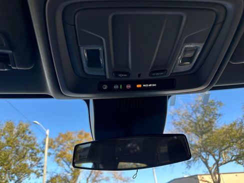 Used 2025 Chevrolet Silverado 2500 LT w/ Convenience Package image 35