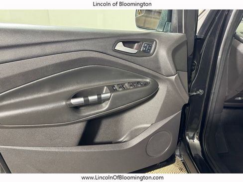 Used 2015 Ford Escape Titanium image 16