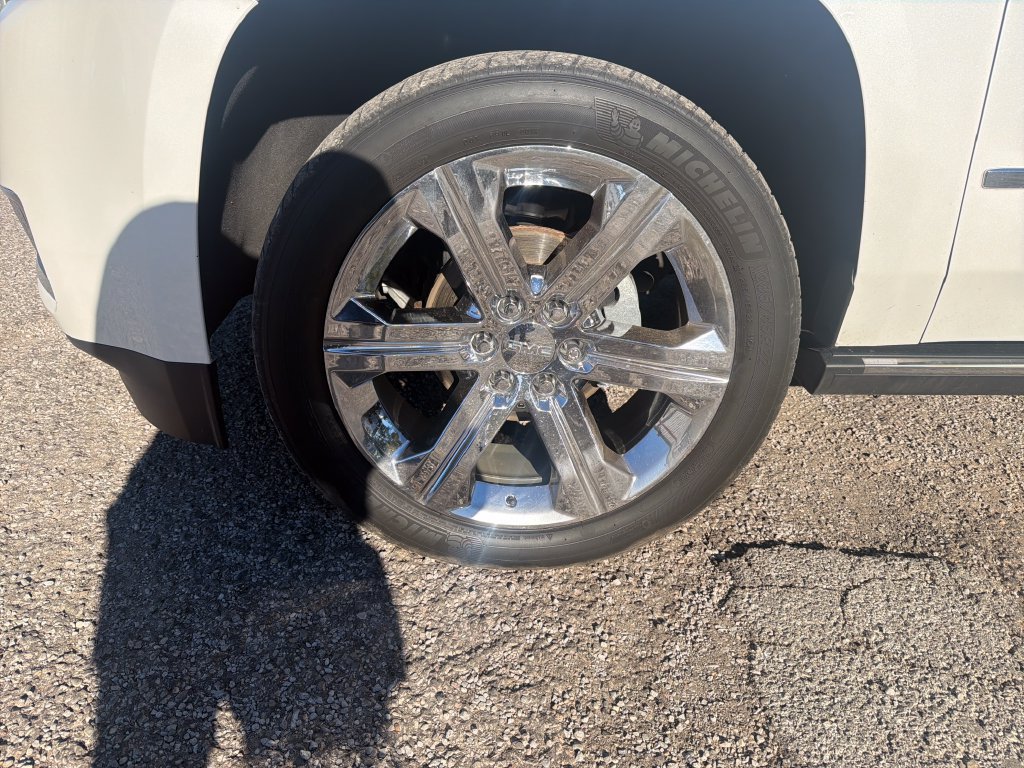 Used 2016 GMC Yukon XL Denali w/ Open Road Package AWD/4WD image 11