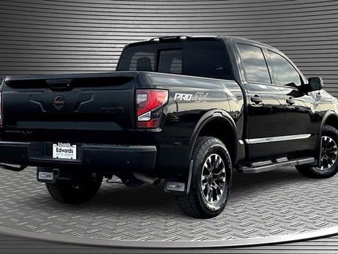 Used 2020 Nissan Titan PRO-4X w/ Pro-4x Convenience Package image 6