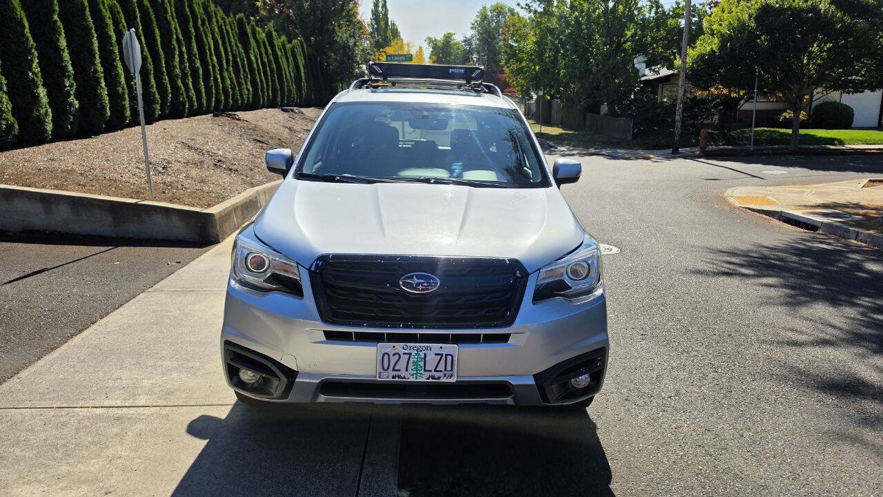 Used 2018 Subaru Forester 2.5i Touring w/ Popular Package #2 AWD/4WD image 2