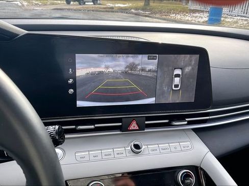 Certified 2024 Hyundai Elantra Limited image 22