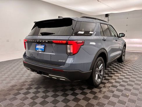 New 2026 Ford Explorer Active w/ Active Comfort Package image 8