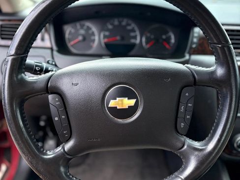 Used 2013 Chevrolet Impala LTZ FWD image 12