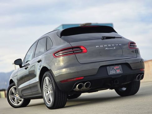 Used 2016 Porsche Macan S AWD/4WD image 2