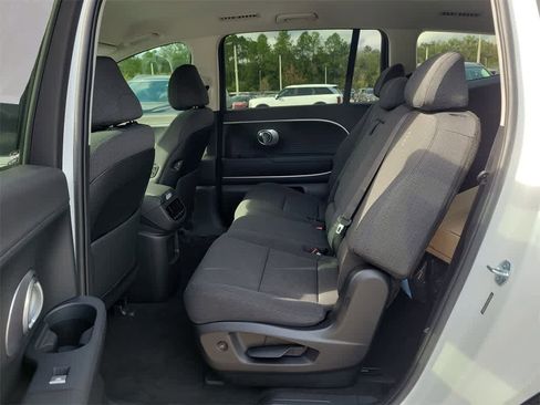 New 2026 Hyundai Ioniq 9 SE image 9