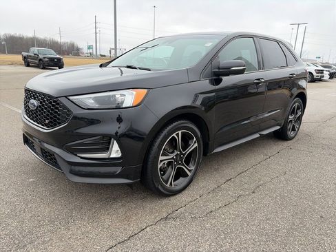 Used 2019 Ford Edge ST w/ Convenience Package image 4
