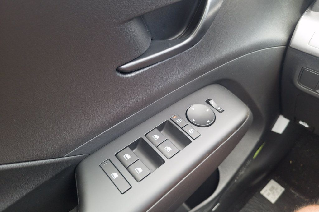 New 2027 Hyundai Kona SEL Sport FWD image 28