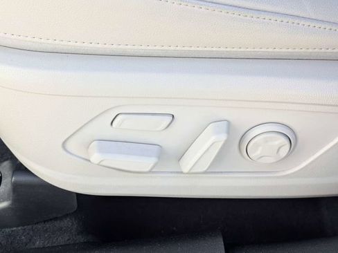 Used 2023 Kia Sorento SX image 22