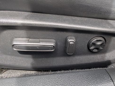 Used 2018 Honda Accord Touring image 16