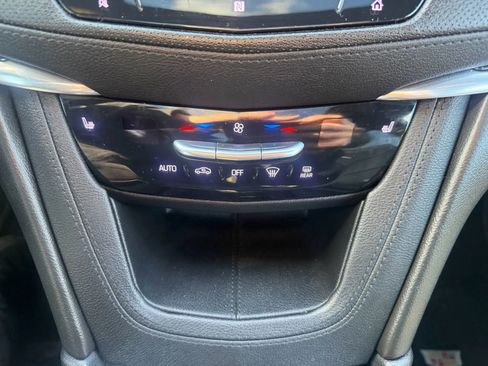 Used 2020 Cadillac XT5 Premium Luxury FWD image 29