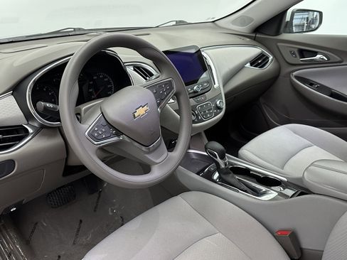 Used 2021 Chevrolet Malibu LT image 8