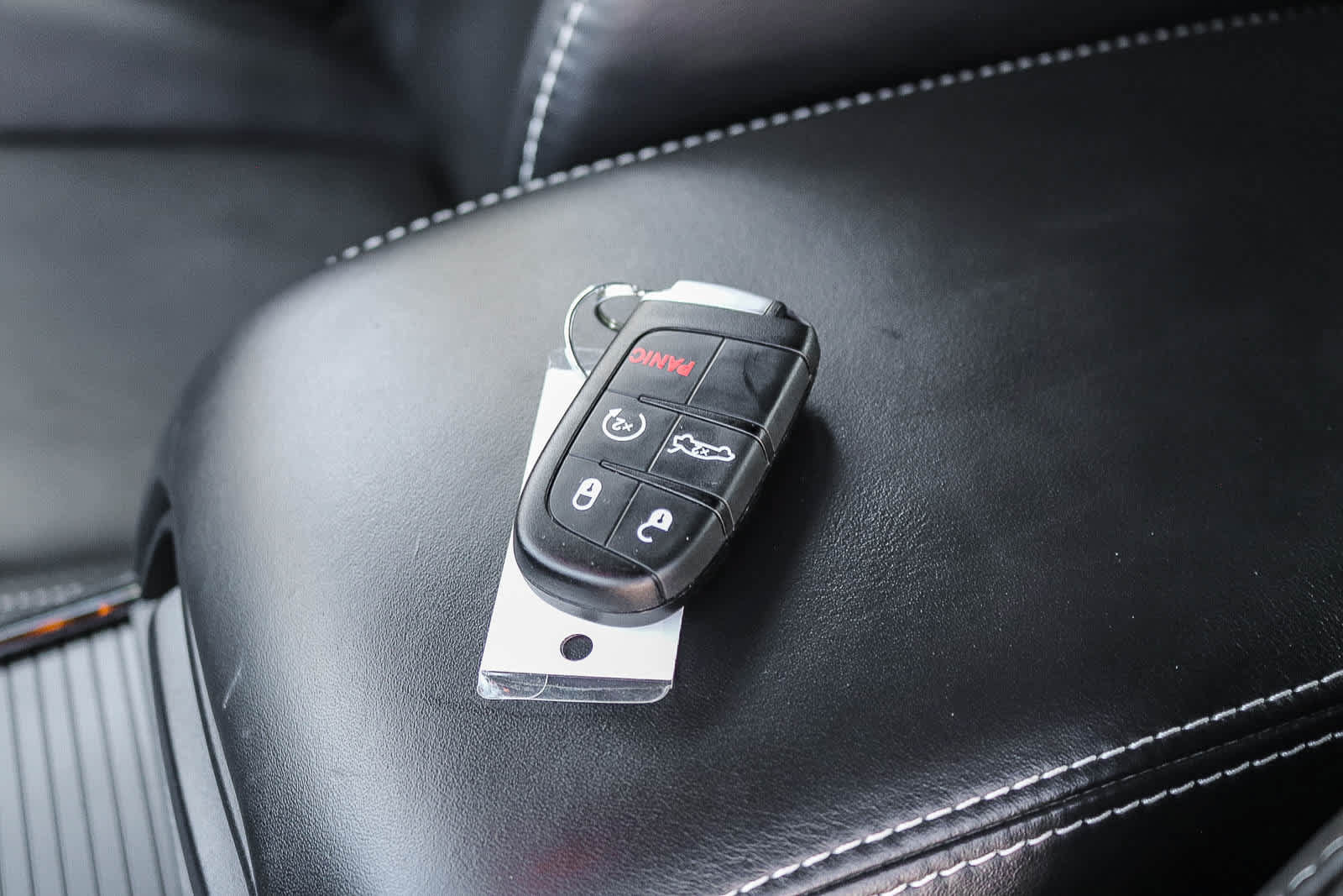 Used 2023 Chrysler 300 C RWD image 28