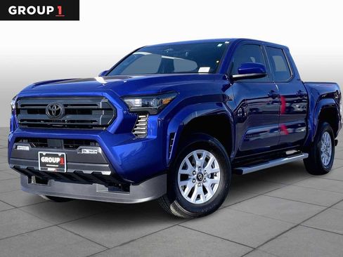 Used 2025 Toyota Tacoma SR5 image 1
