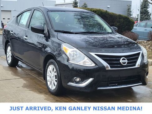 Used 2018 Nissan Versa SV w/ SV Special Edition Package image 1