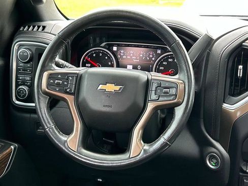 Used 2021 Chevrolet Silverado 1500 High Country w/ Technology Package image 15