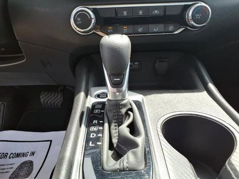Used 2025 Nissan Altima 2.5 SV FWD image 23