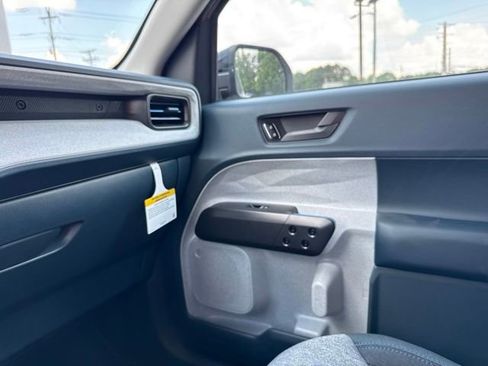 New 2026 Ford Maverick XLT w/ XLT Luxury Package FWD image 31