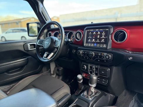 Used 2023 Jeep Wrangler Unlimited Rubicon w/ LED Lighting Group AWD/4WD image 22